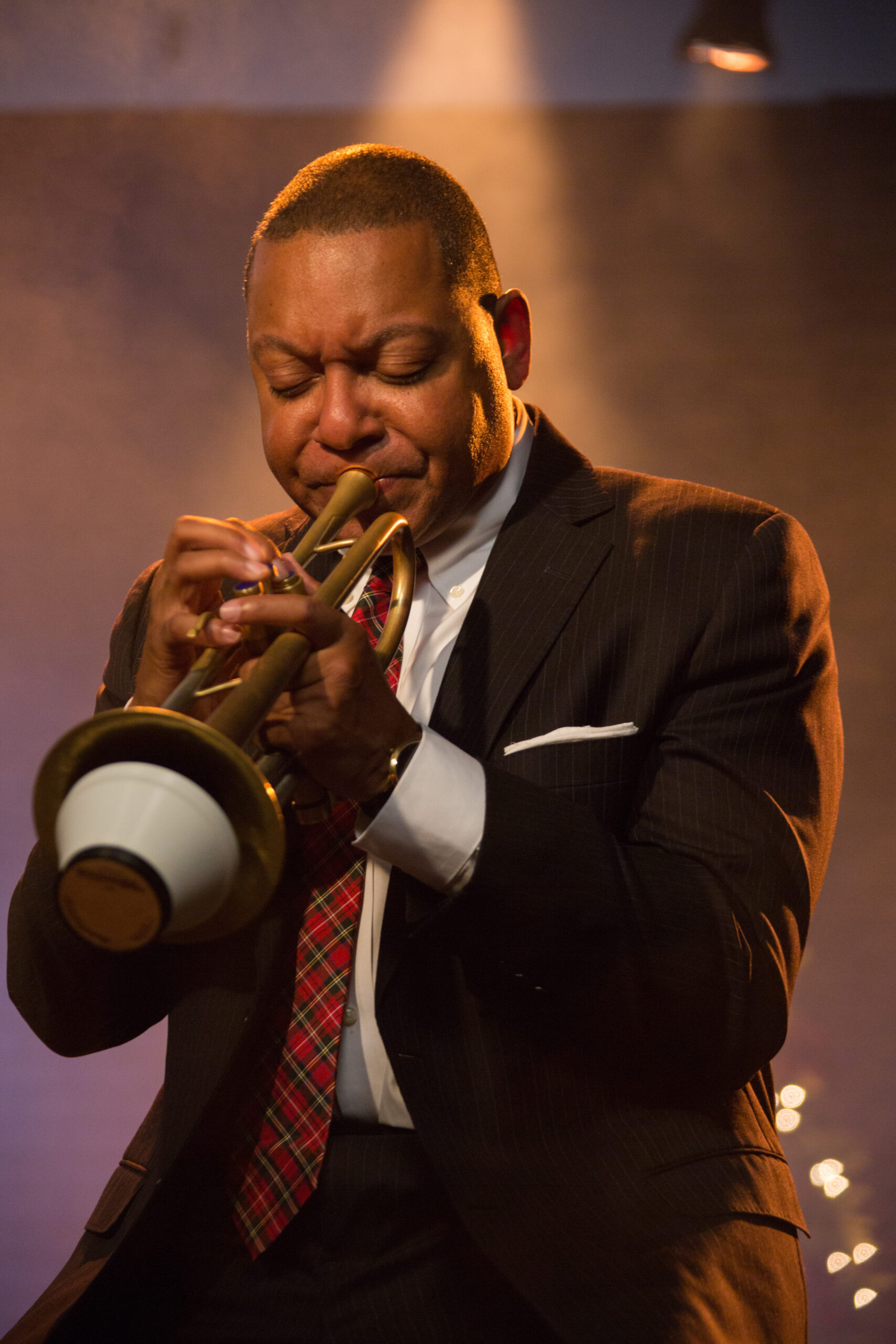 Lawrence Sumulong playing an instrument